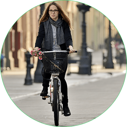 kobieta-na-rowerze